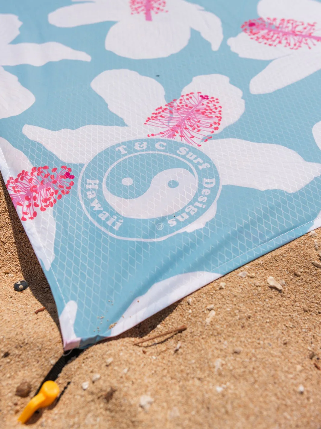 Koki'o Ke'oke'o Thin Beach Mat