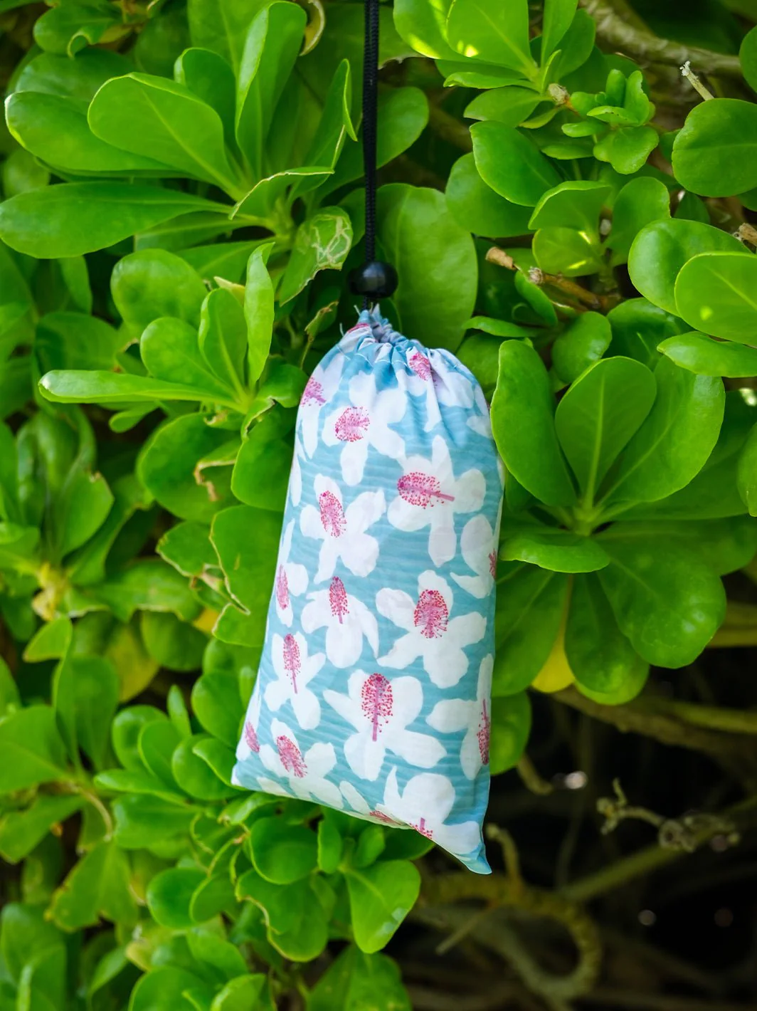 Koki'o Ke'oke'o Thin Beach Mat - Image 4