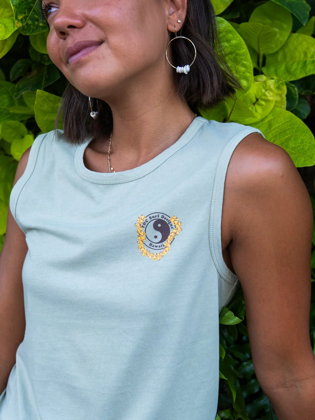 More Lei Muscle Tank - Image 4