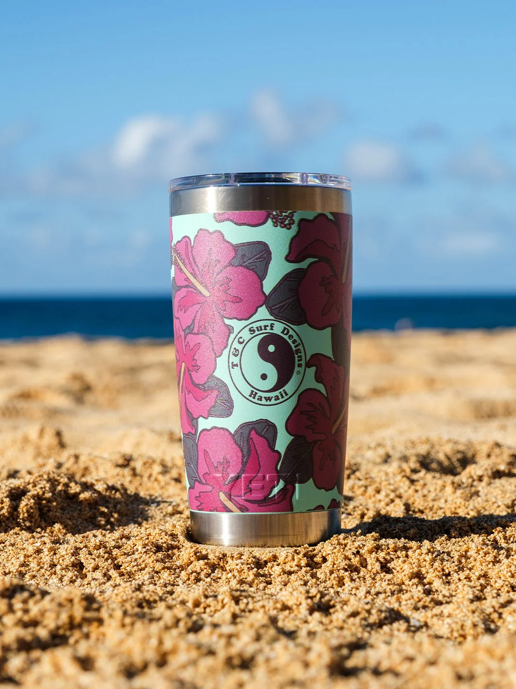 T&C Surf 20 oz Dark Floral Tumbler Yeti - Image 2