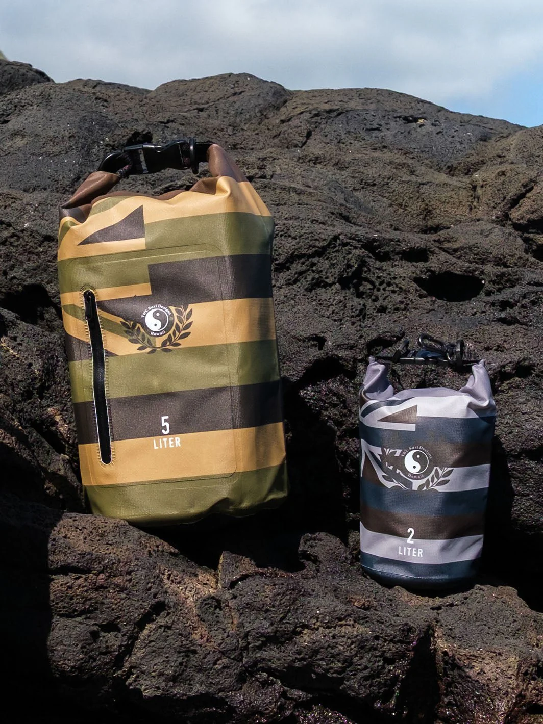 Flag 2L Dry Bag - Image 3