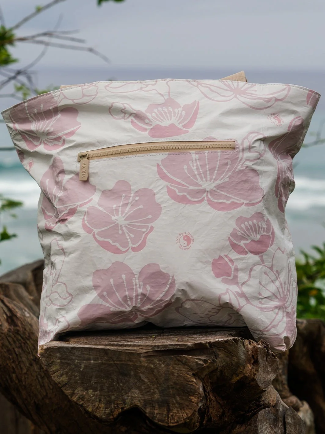 Aloha Collection Cherry Sakura Day Tripper Bag - Image 5