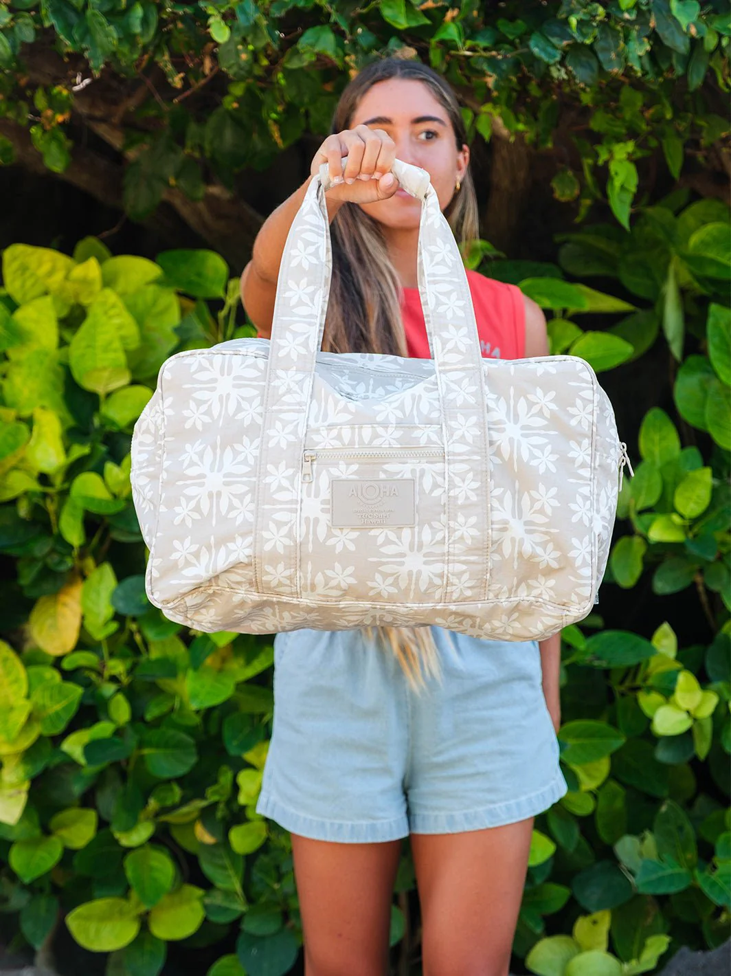 Aloha Collection Tiare Quilt Weekender - Image 5