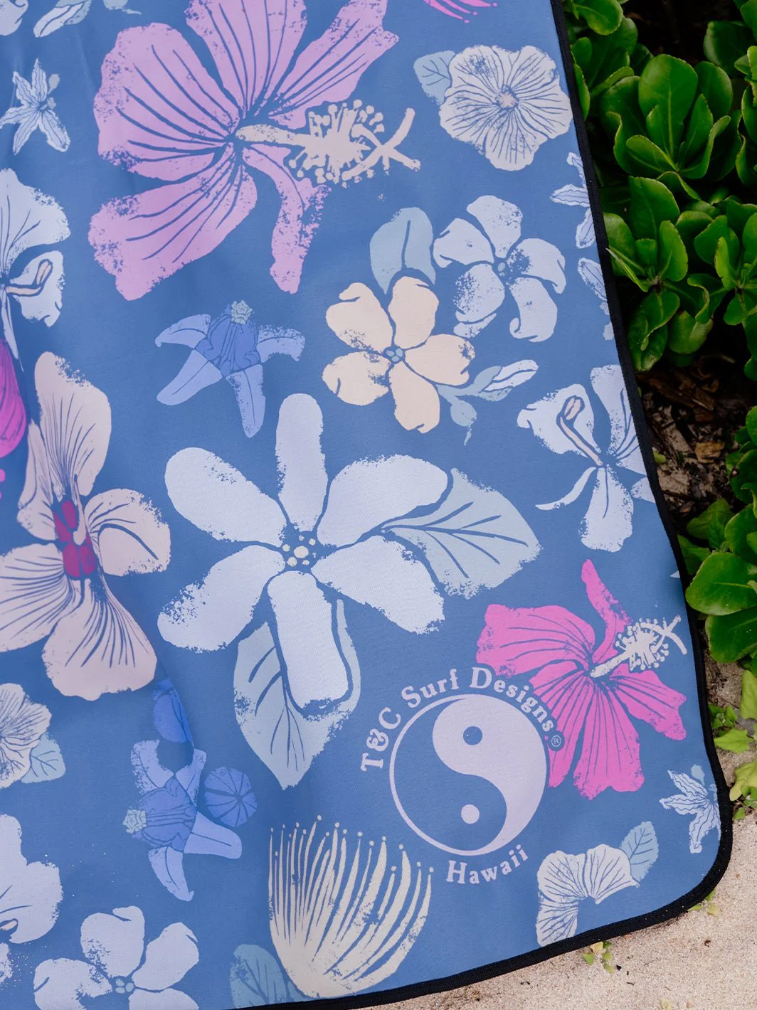 Enjoy The Pua Thick Beach Mat - Image 3