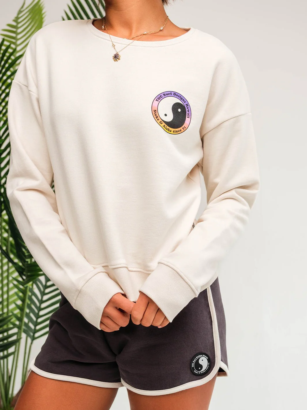 Europe Yin Yang Fleece Short - Image 3