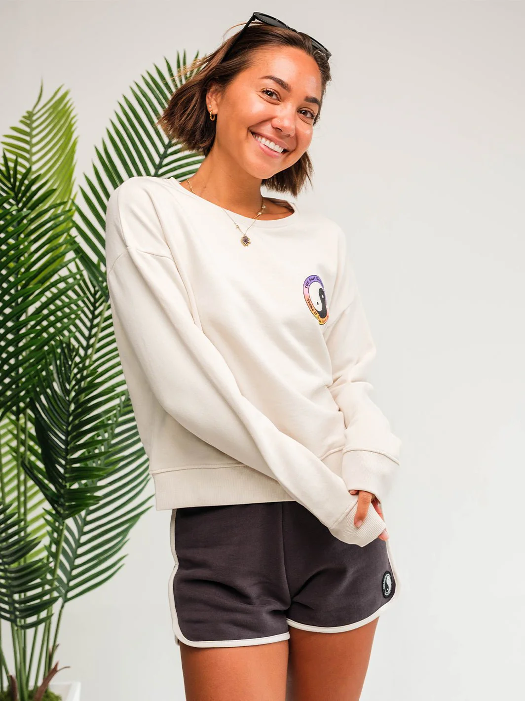 Europe Yin Yang Fleece Short - Image 4