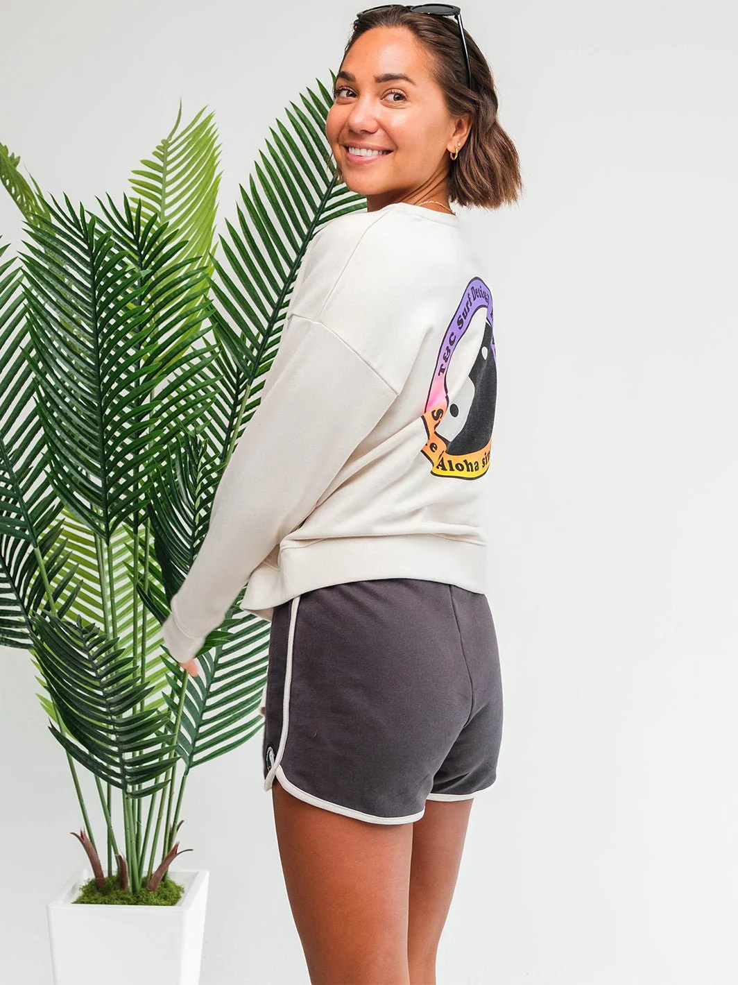 Europe Yin Yang Fleece Short - Image 5