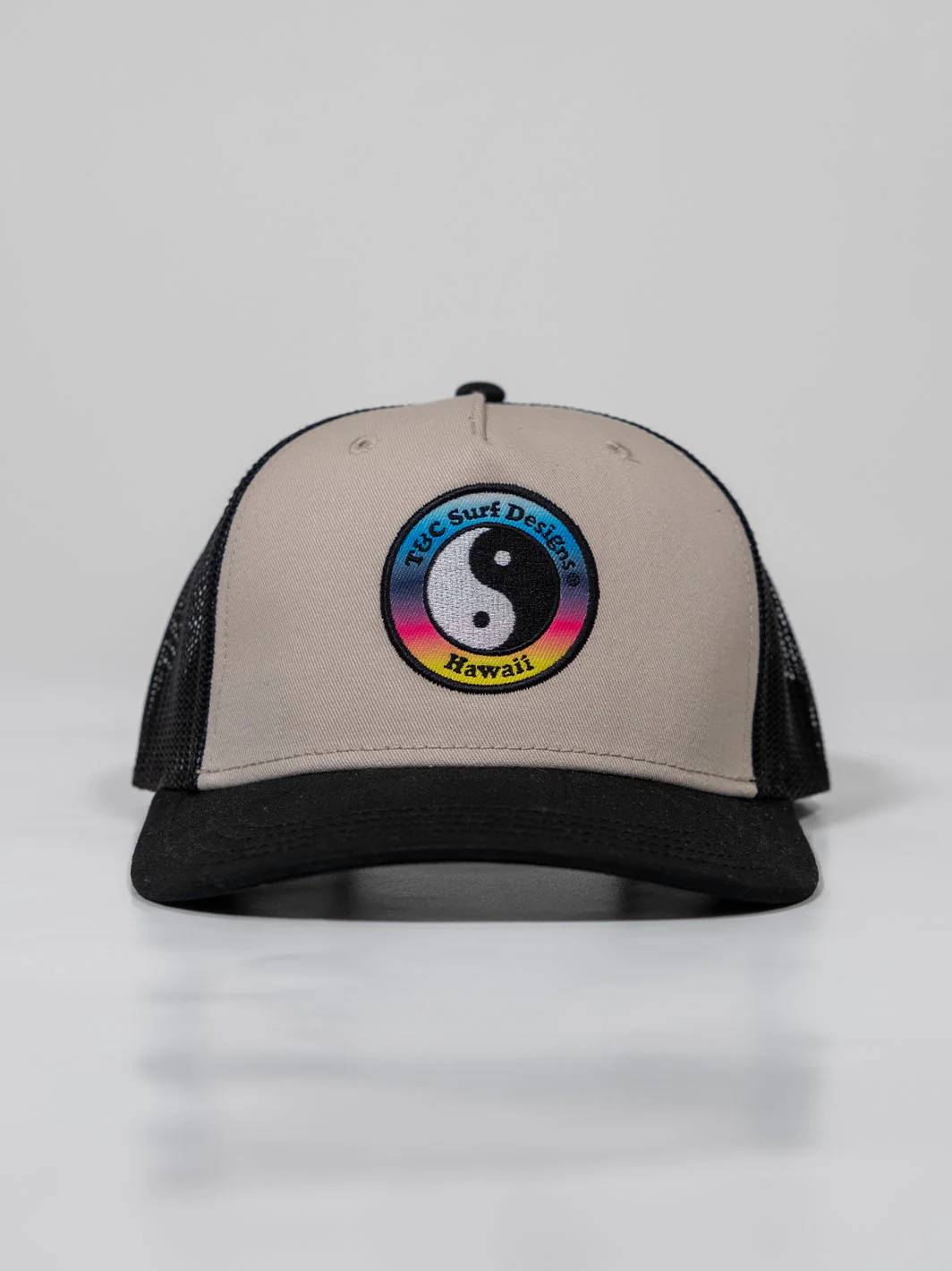 Europe Yin Yang Bicolor Trucker Cap