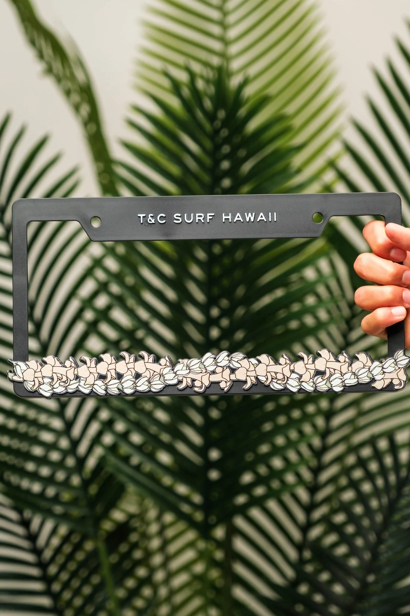 Lei Twist License Plate - Image 3