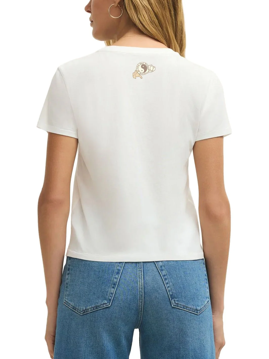 Lei Twist Tourist Tee - Image 9