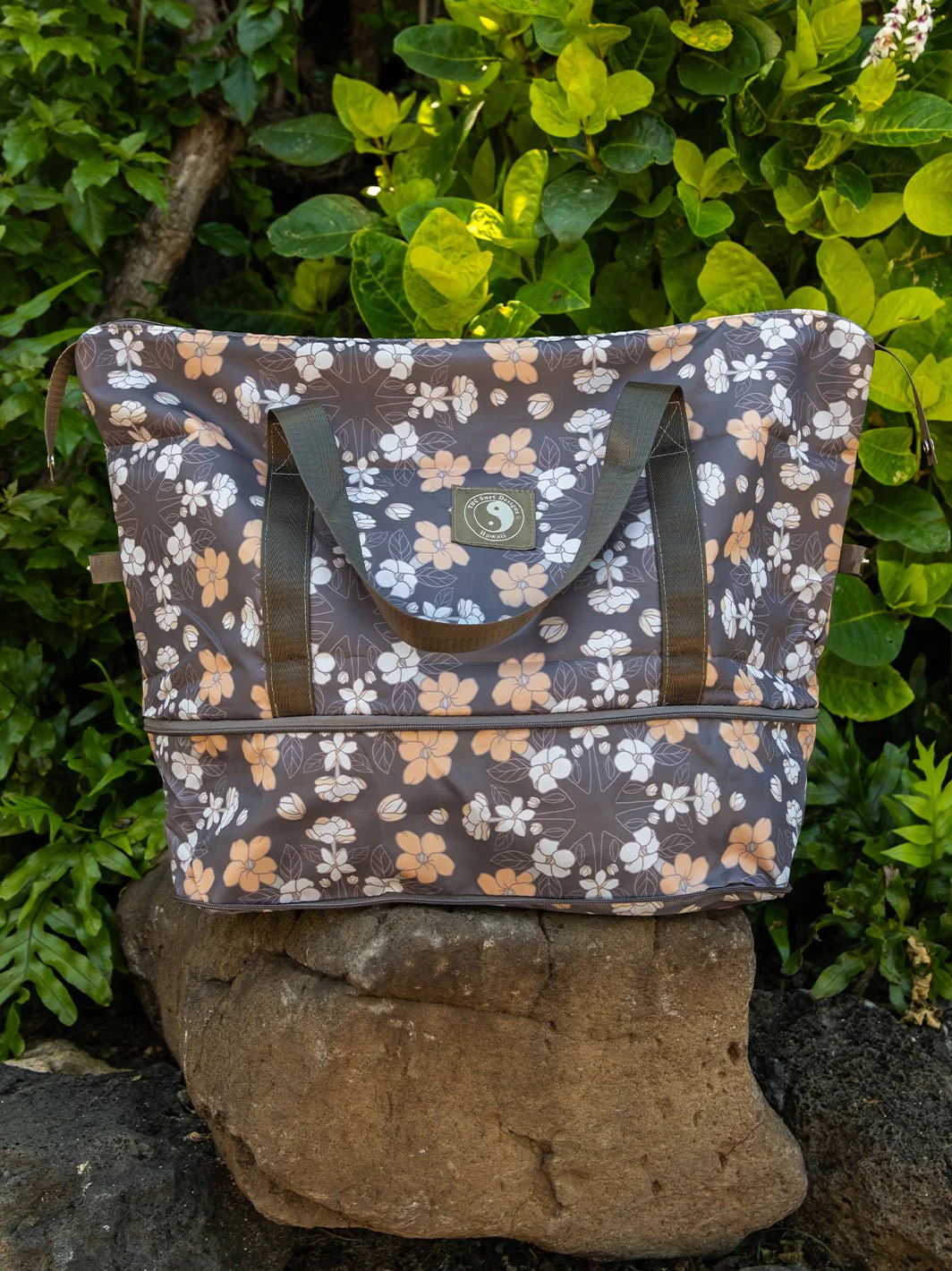 Pikake Puakenikeni Carry On Tote - Image 4