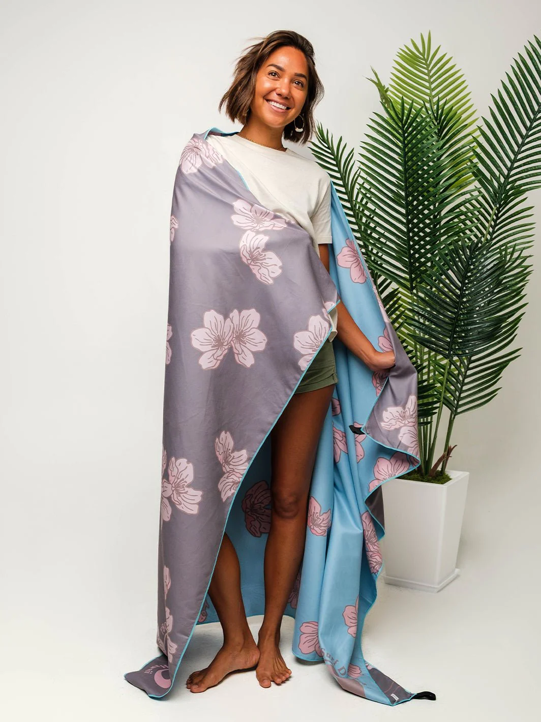 Sakura Branch Microfiber Towel Blanket - Image 3