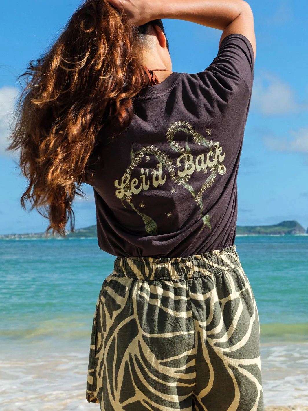 Ti Pikake Lei Boyfriend Tee