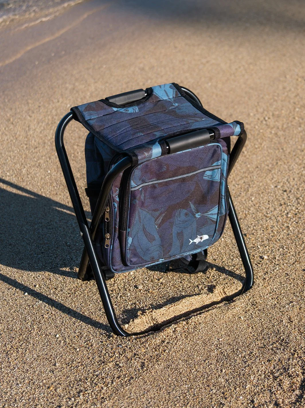 Ulua Sea Camo Backpack Cooler Chair - Image 2